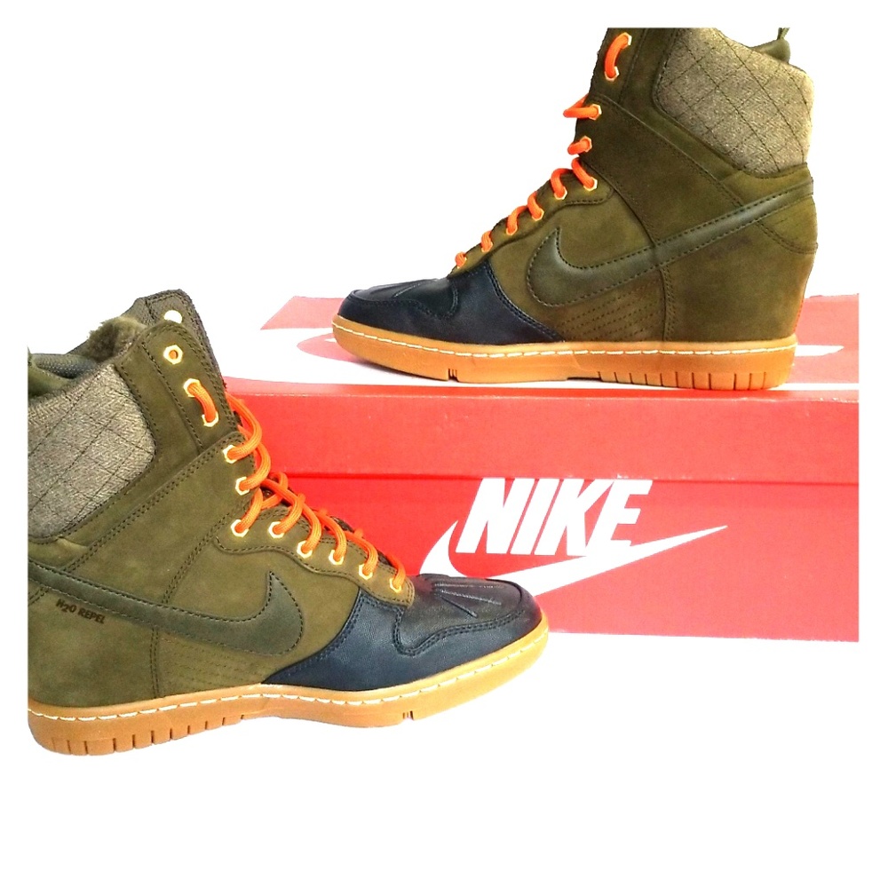 !!!!RARE!!! Nike Dunk Sky-Hi(size 8) womans boot